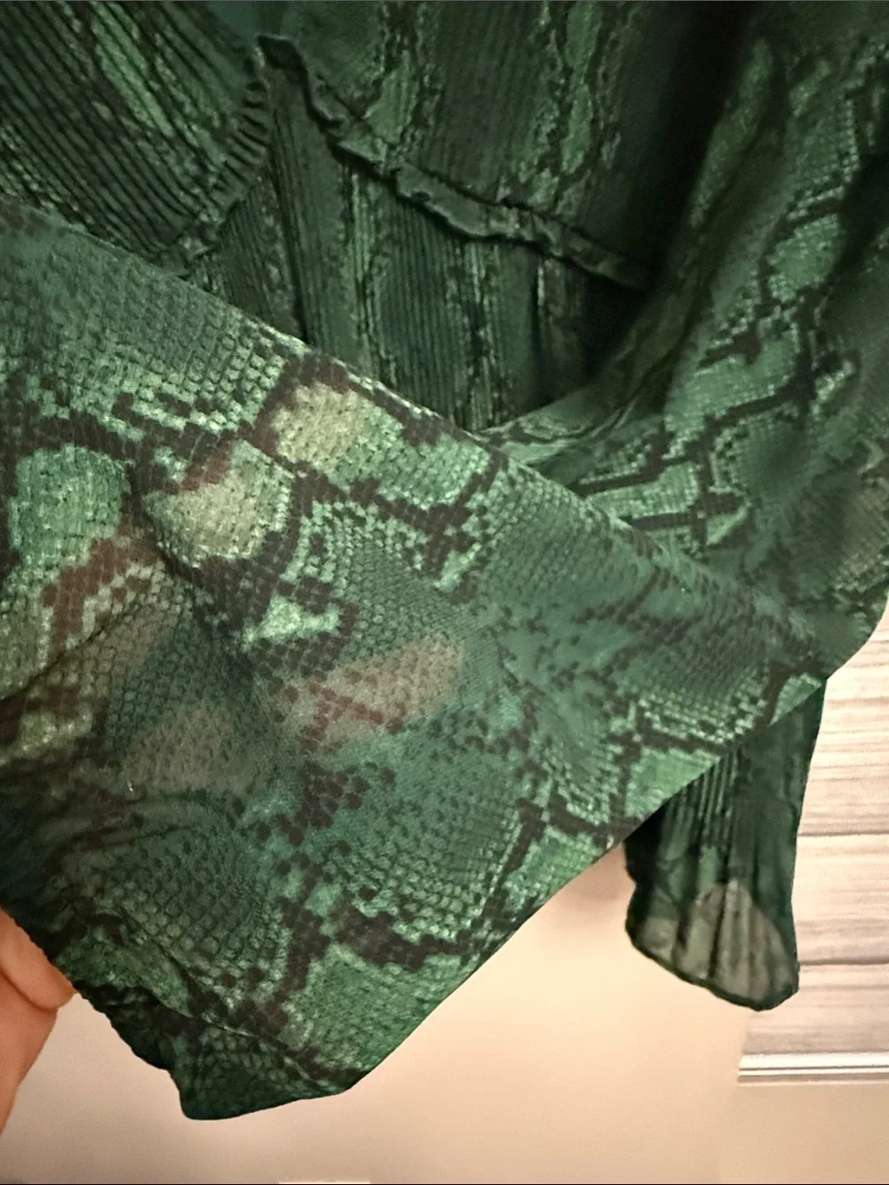 Michael kors Green Snake-Print Pleated V-Neck Blouse size L